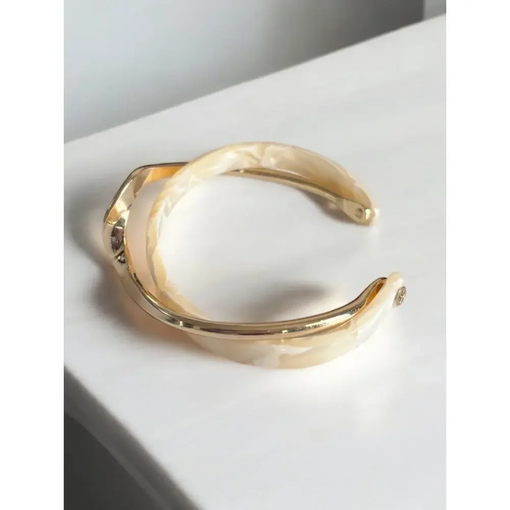 CUTE GOLD CUFF BANGLE BRACELET
